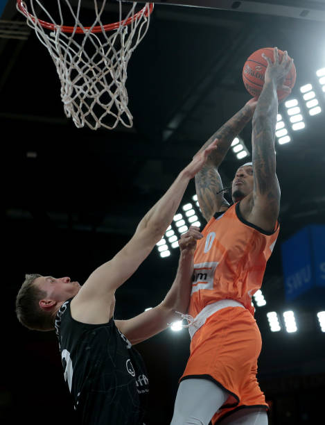 岁的年纪加 岁的年纪加